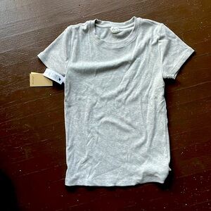 Aritzia - Wilfred tee